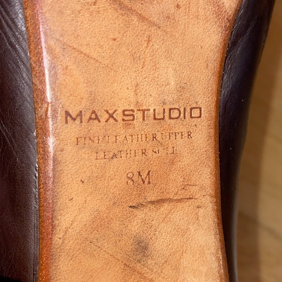 MaxStudio pure brown leather kitten heels 👠 w/  pointy toe in a loafer style 🤎 - Picture 6 of 8